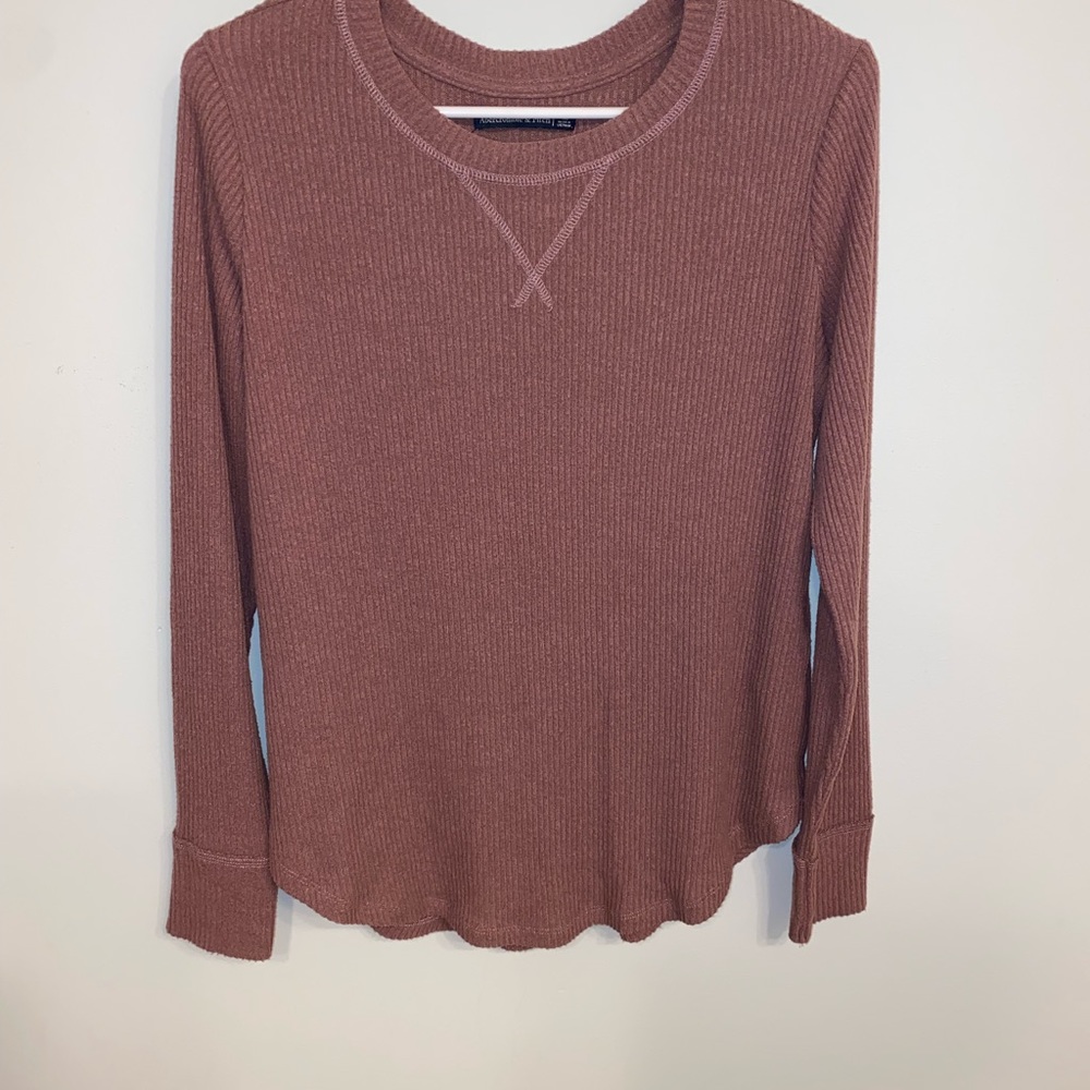 Abercrombie & Finch, soft, long sleeve size Medium